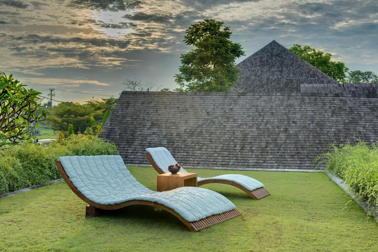 Villa Kavya - 8-Minute Walk From Berawa Beach Canggu Exteriör bild